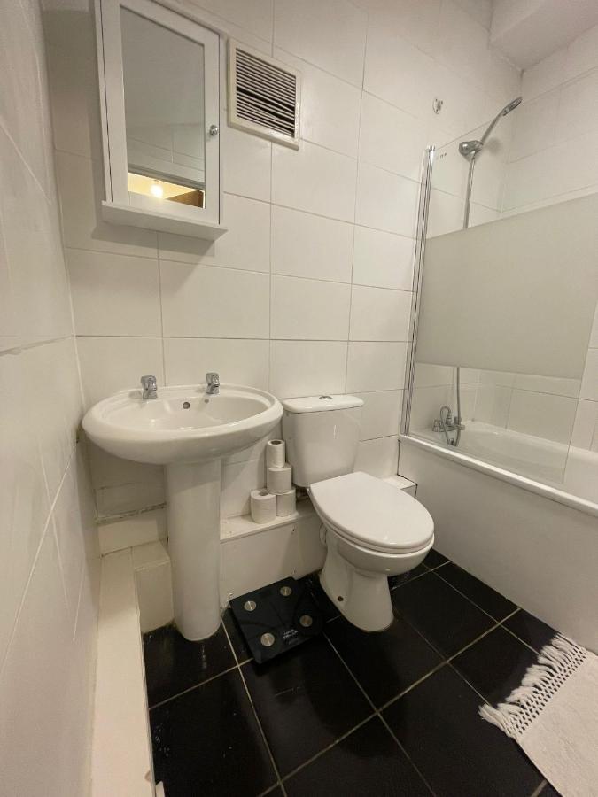 Big 3 Bedroom London House With 2 Bathroom Plumstead  Zewnętrze zdjęcie